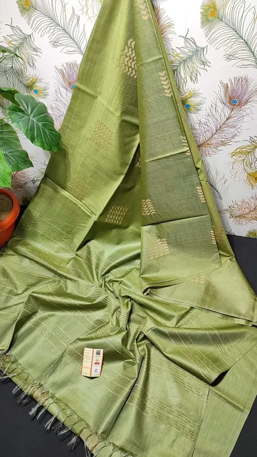 Elegant Kota Viscose Silk Saree with Intricate Square Boota Weave